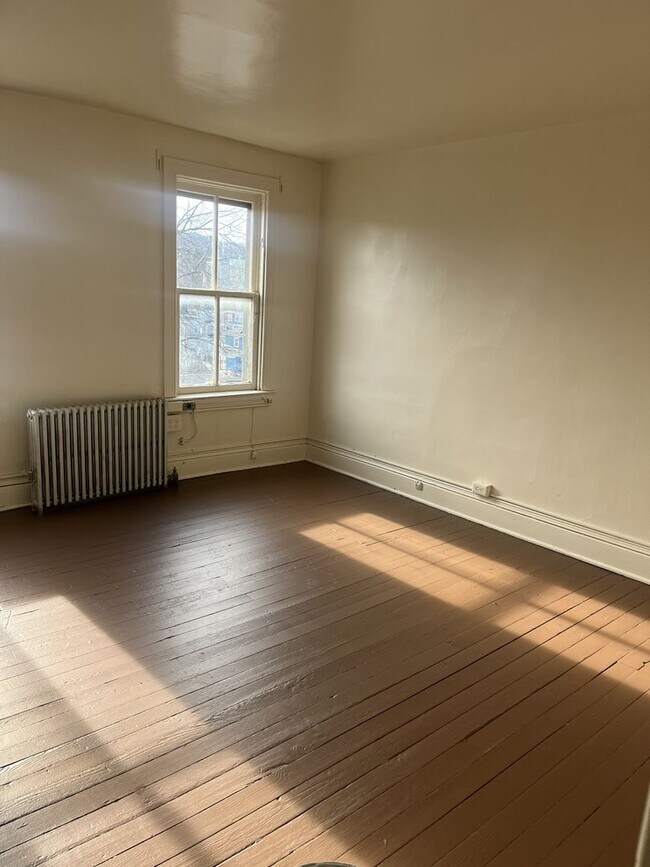 272 W Cottage Pl in York, PA - Building Photo - Building Photo