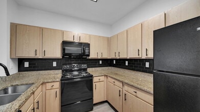 Bristol On Union Apartment Homes in Memphis, TN - Building Photo - Building Photo