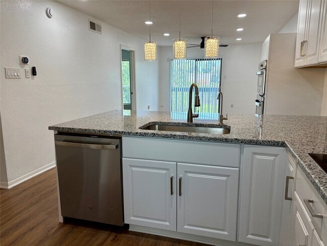 1516 Bay Area Blvd in Houston, TX - Building Photo - Building Photo