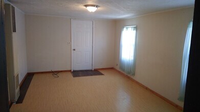 3625 Cannon Ave in Klamath Falls, OR - Building Photo - Building Photo