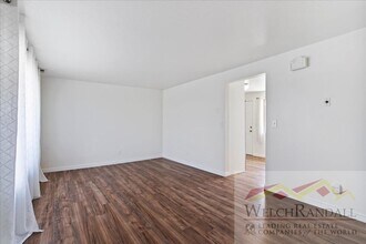 1088 N Nayon St in Layton, UT - Building Photo - Building Photo