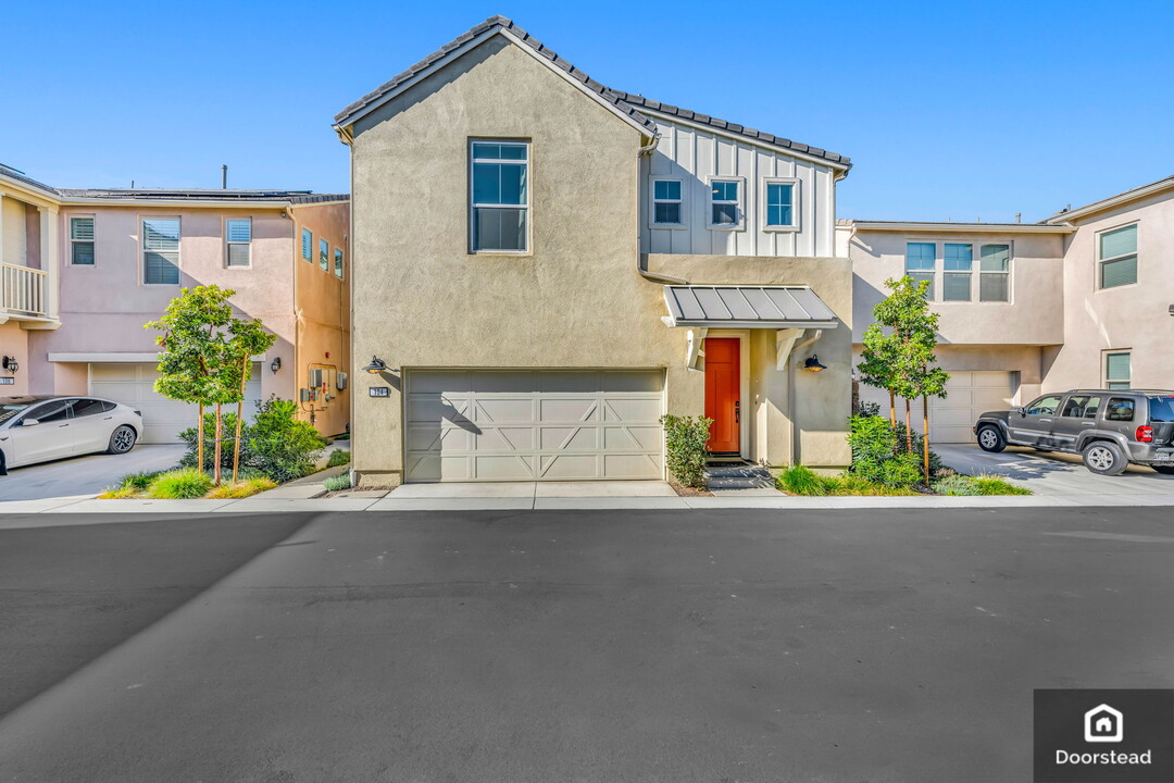 4231 Adishian Way, Unit 104 in Corona, CA - Building Photo