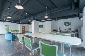 7Penn in Sheboygan, WI - Foto de edificio - Interior Photo