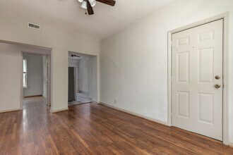 6042 Kingsbury Ave, Unit 1W in St. Louis, MO - Foto de edificio - Building Photo