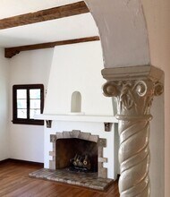 1265 Carmona Ave in Los Angeles, CA - Building Photo - Building Photo