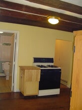 165 Nonotuck St in Northampton, MA - Foto de edificio - Building Photo