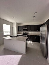 1178 SE 26th Ter in Homestead, FL - Building Photo - Building Photo