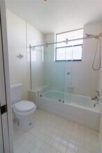 8197 Royal Palm Ct in Tamarac, FL - Building Photo - Building Photo