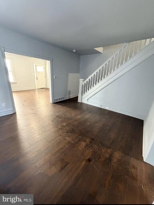 137 Denny Ave in Penns Grove, NJ - Building Photo