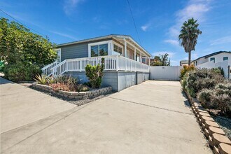 6667 Valjean Ct in San Diego, CA - Building Photo - Building Photo