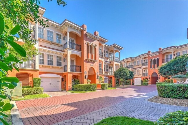 property at 1528 NE Outrigger Landings Dr