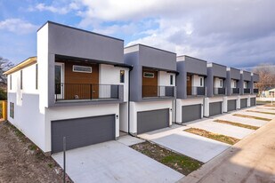7811 Mohawk Dr in Dallas, TX - Building Photo