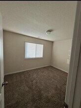 16823 Wellington Forest Ln in Houston, TX - Foto de edificio - Building Photo
