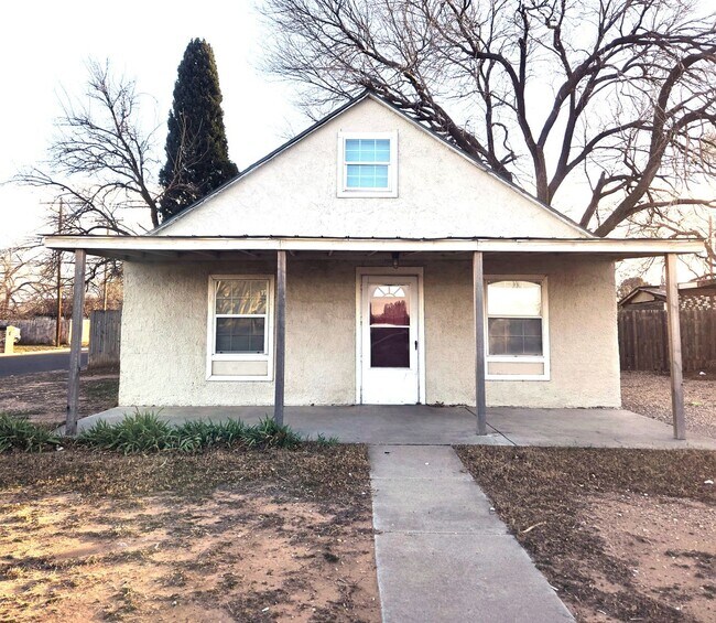 property at 1101 40th St