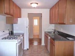 Bethpage Park Apartments in Farmingdale, NY - Foto de edificio - Interior Photo