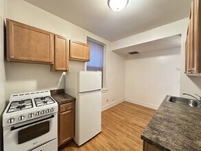 4607 N Western Ave, Unit A08W in Chicago, IL - Building Photo - Building Photo