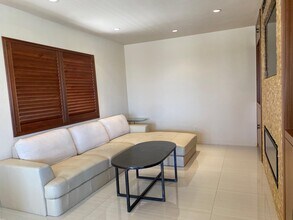 2104 Southridge Dr in Palm Springs, CA - Building Photo - Building Photo
