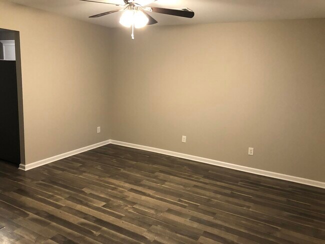 3542 Douglass Ave in Memphis, TN - Building Photo - Building Photo