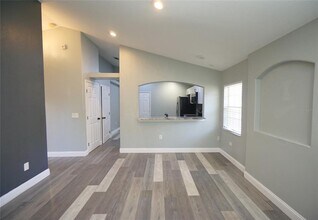 2416 E Ida St in Tampa, FL - Building Photo - Building Photo