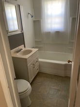 2433 SW Madeline Ln in Topeka, KS - Building Photo - Building Photo