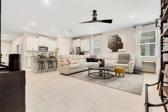 32959 Sand Creek Dr in Wesley Chapel, FL - Building Photo - Building Photo