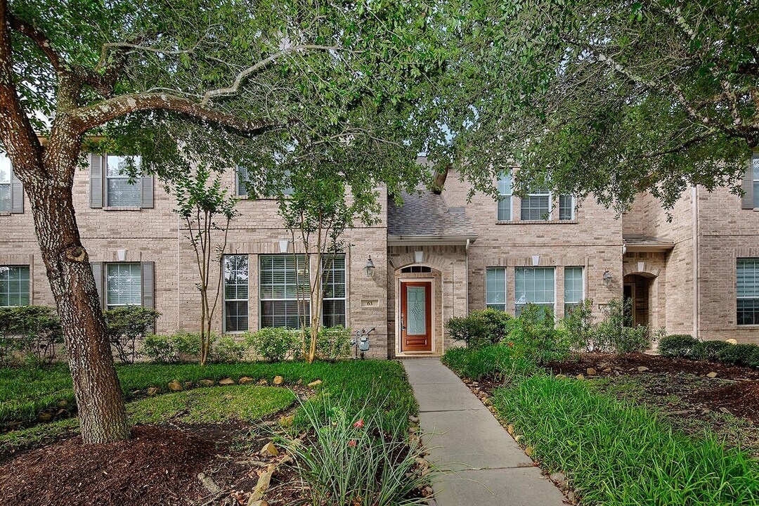 63 Avenswood Pl in Spring, TX - Building Photo