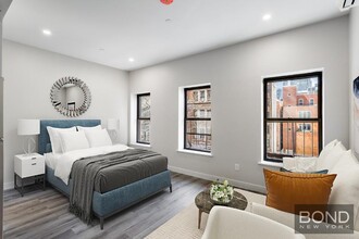 317 W 48th St in New York, NY - Building Photo - Building Photo