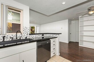 5942 Rancho Mission Rd, Unit 139 in San Diego, CA - Building Photo - Building Photo