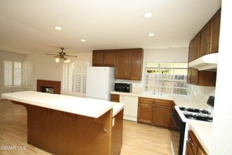 5322 Butterfield St in Camarillo, CA - Building Photo - Building Photo