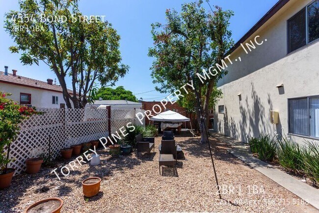 4554 Bond St in San Diego, CA - Building Photo - Building Photo