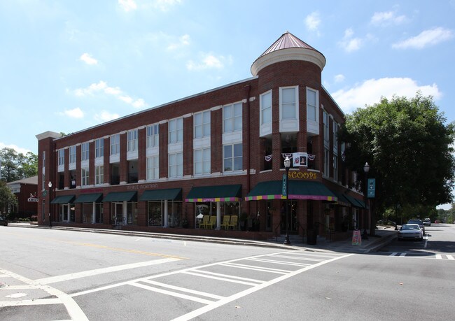 1110 College Ave SE