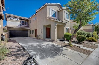8404 Winterchase Pl in Las Vegas, NV - Building Photo - Building Photo