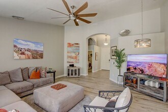 5432 W Muriel Dr in Glendale, AZ - Foto de edificio - Building Photo