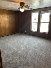 719 Crescent Ave in Ellwood City, PA - Building Photo - Building Photo