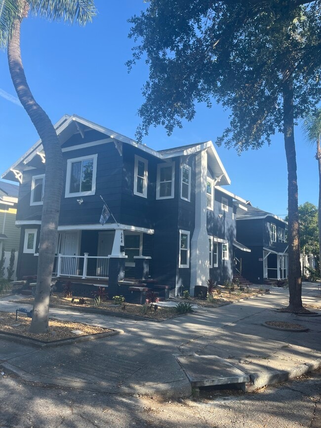 644 6th Ave N, Unit 645 6th Ave N