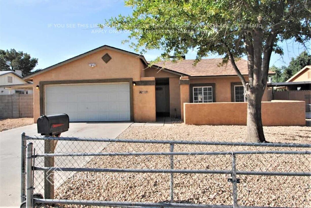 7129 W Merrell St in Phoenix, AZ - Building Photo