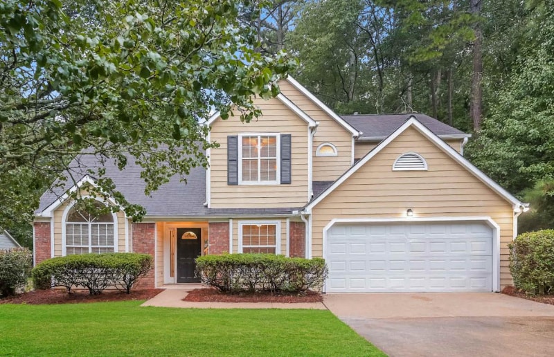 4220 E Meadow Dr in Duluth, GA - Foto de edificio