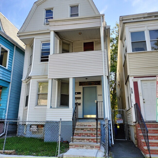 348 Amherst St in East Orange, NJ - Building Photo - Building Photo