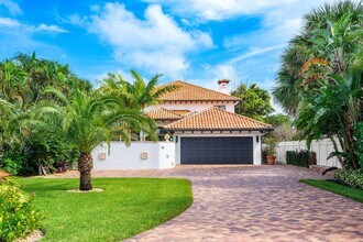 1 18th Ave S in Lake Worth Beach, FL - Building Photo - Building Photo