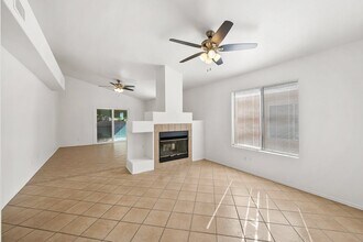 8080 N Tackroom Ln in Tucson, AZ - Building Photo - Building Photo