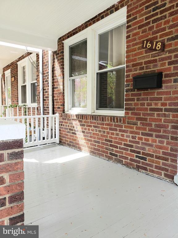 1618 D St NE in Washington, DC - Building Photo - Building Photo