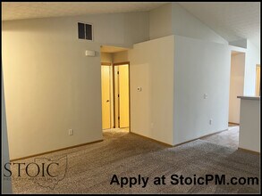 2193 Rustic Ledge Dr in Columbus, OH - Building Photo - Building Photo