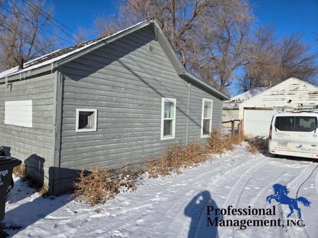 property at 704 1/2 S 31st St