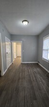 2401 Mallory Ave in Tampa, FL - Building Photo - Building Photo