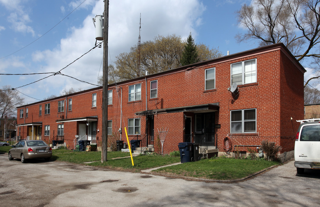 1-13 Langden Ave in Toronto, ON - Building Photo