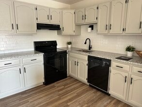 601 N Monroe St in Pacific, MO - Building Photo - Building Photo