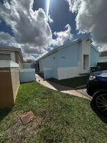 14952 SW 75th Terrace in Miami, FL - Building Photo