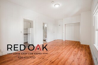 443 S Catalina St in Los Angeles, CA - Foto de edificio - Building Photo