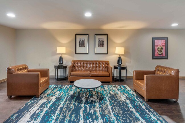 Furnished Studio - Arlington in Arlington, TX - Foto de edificio - Building Photo