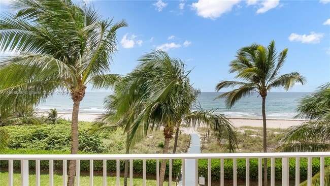 1460 S Ocean Blvd in Pompano Beach, FL - Building Photo - Building Photo